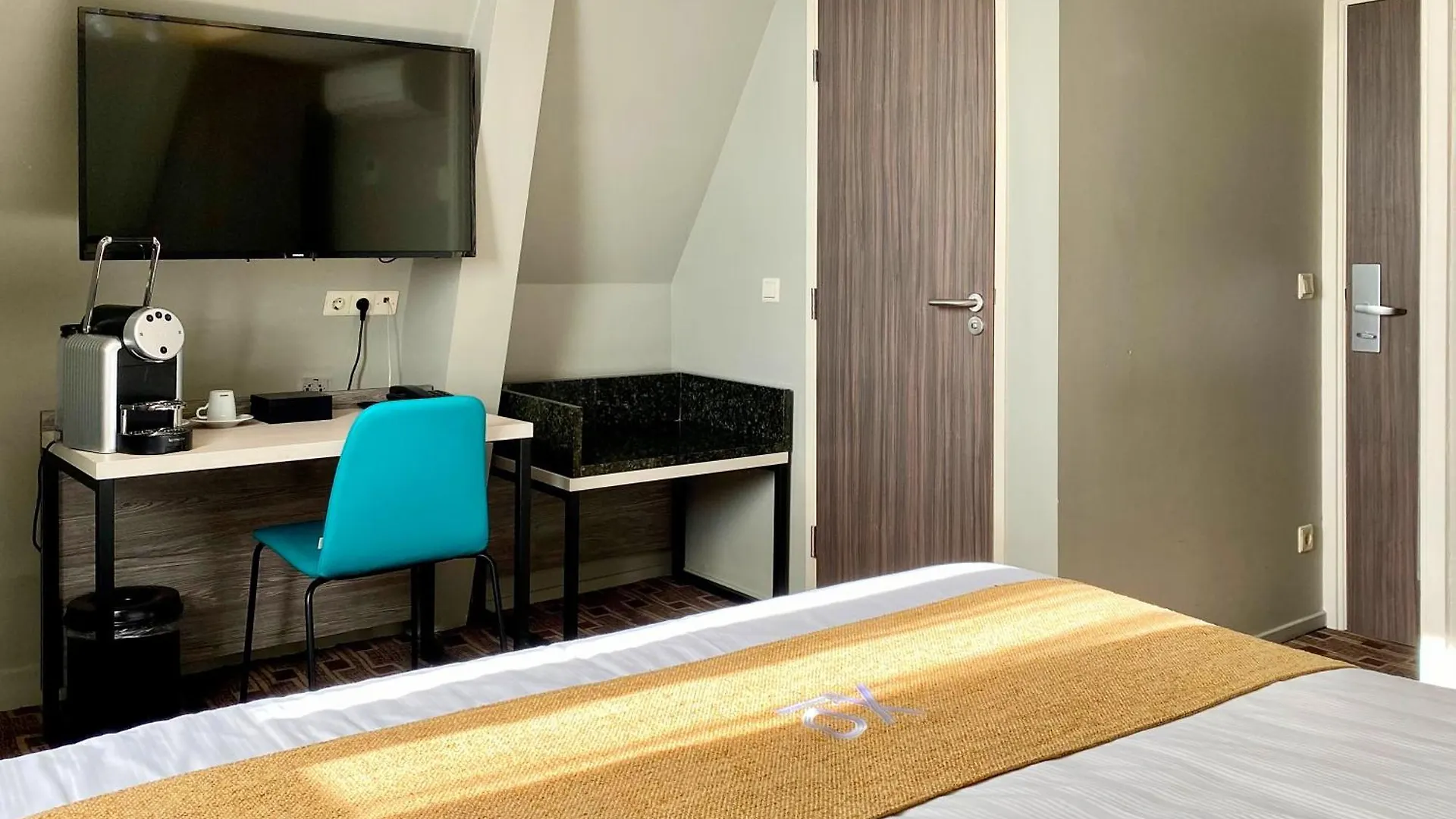 ***  Xo Hotels City Centre Amsterdam Holland